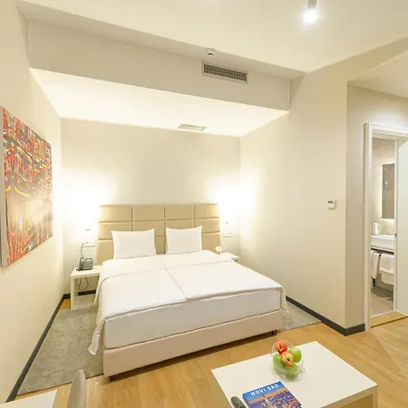 Lanterna Rooms City Center Novi Sad Dış mekan fotoğraf