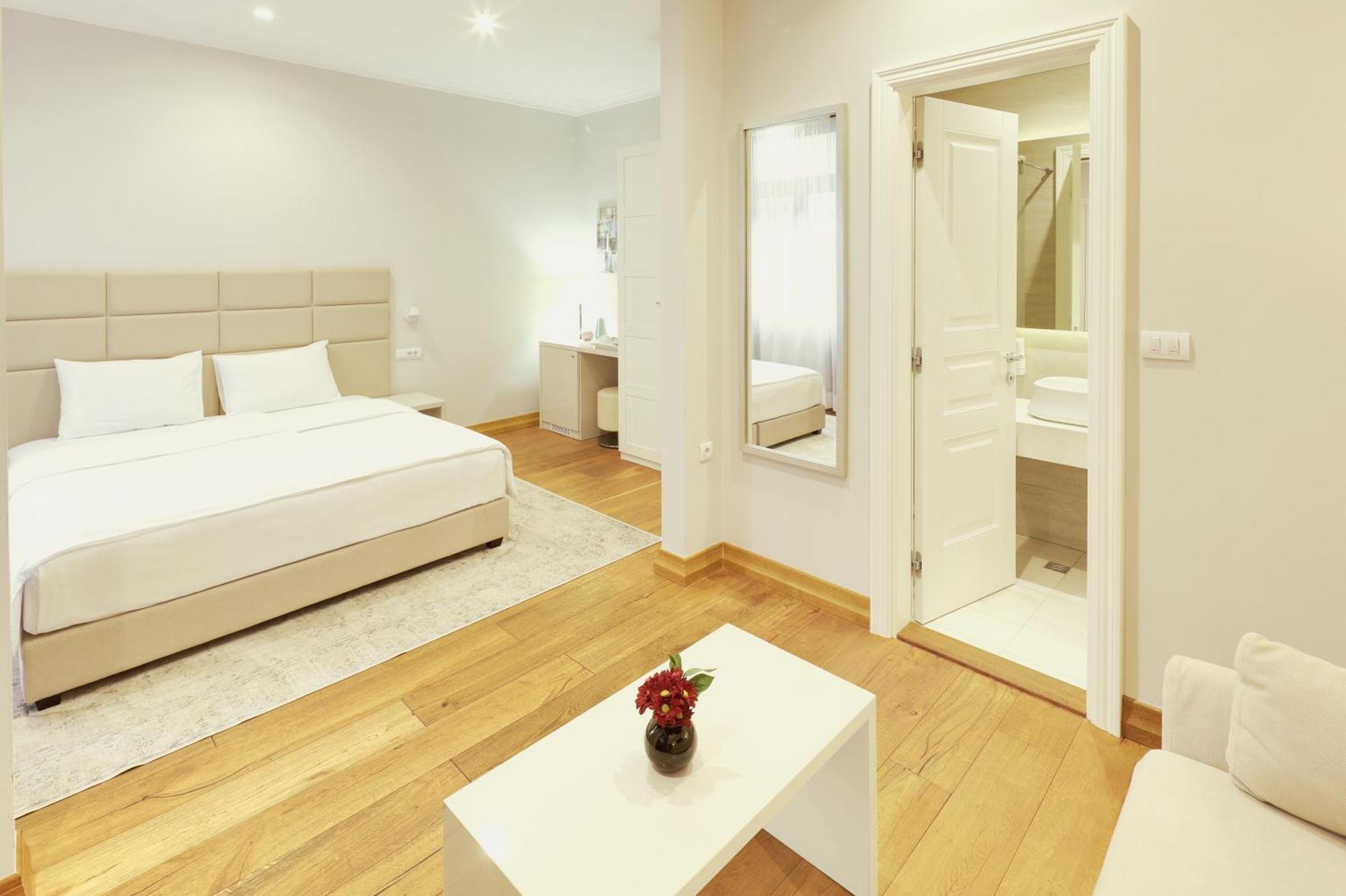Lanterna Center Konukevi Novi Sad