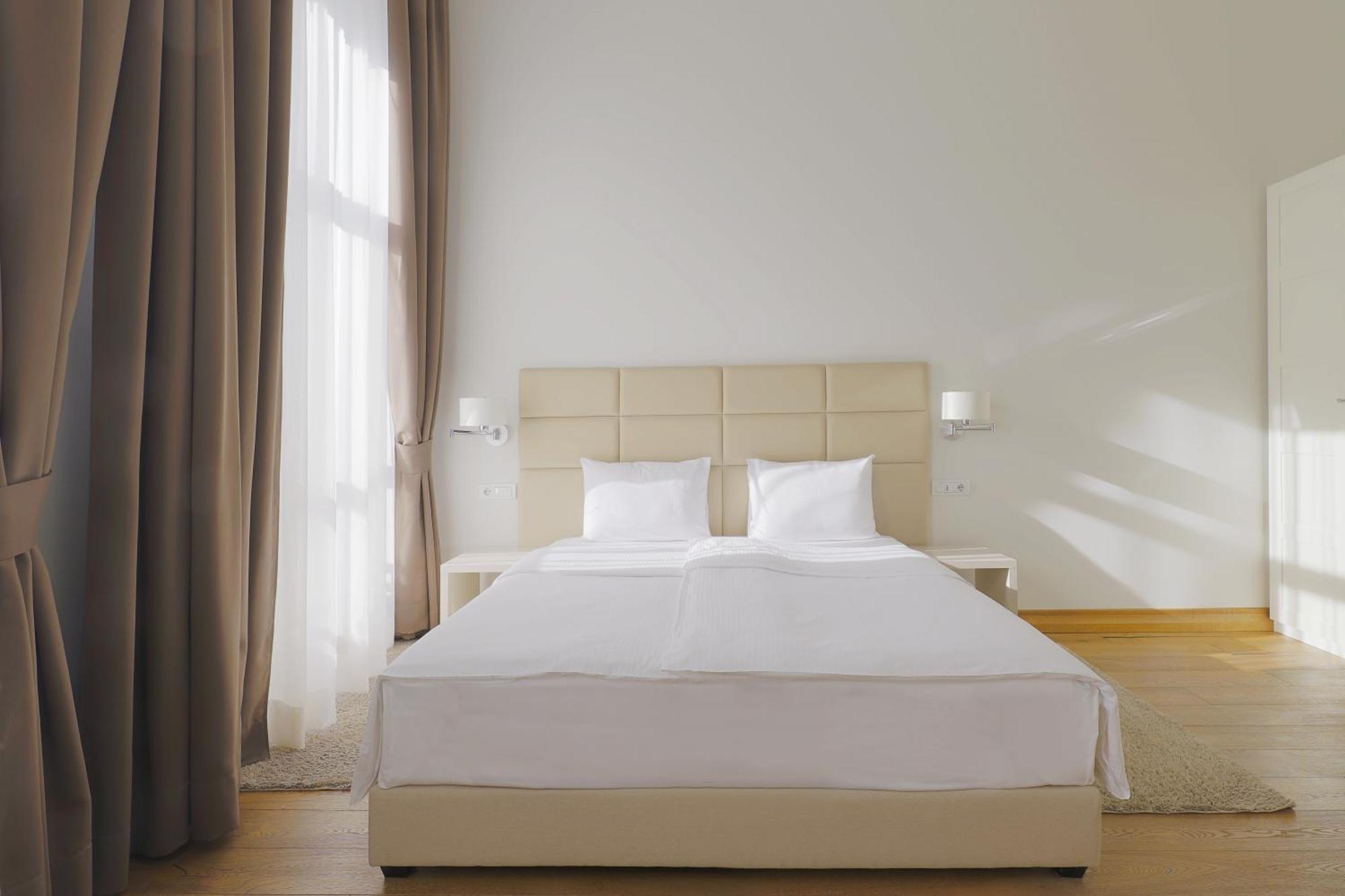 Lanterna Center 4* Novi Sad